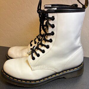 DOC Dr. Martens 1460 Boots White Woman's Size 8 8 Eyelet Lace Up Combat Grunge